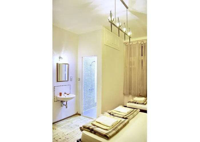 招待所 您好索非亚旅馆 *